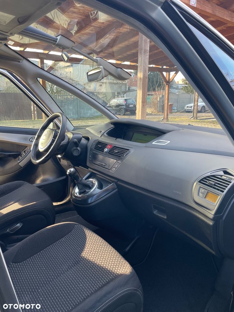 Citroën C4 Grand Picasso 1.8 16V Confort - 17