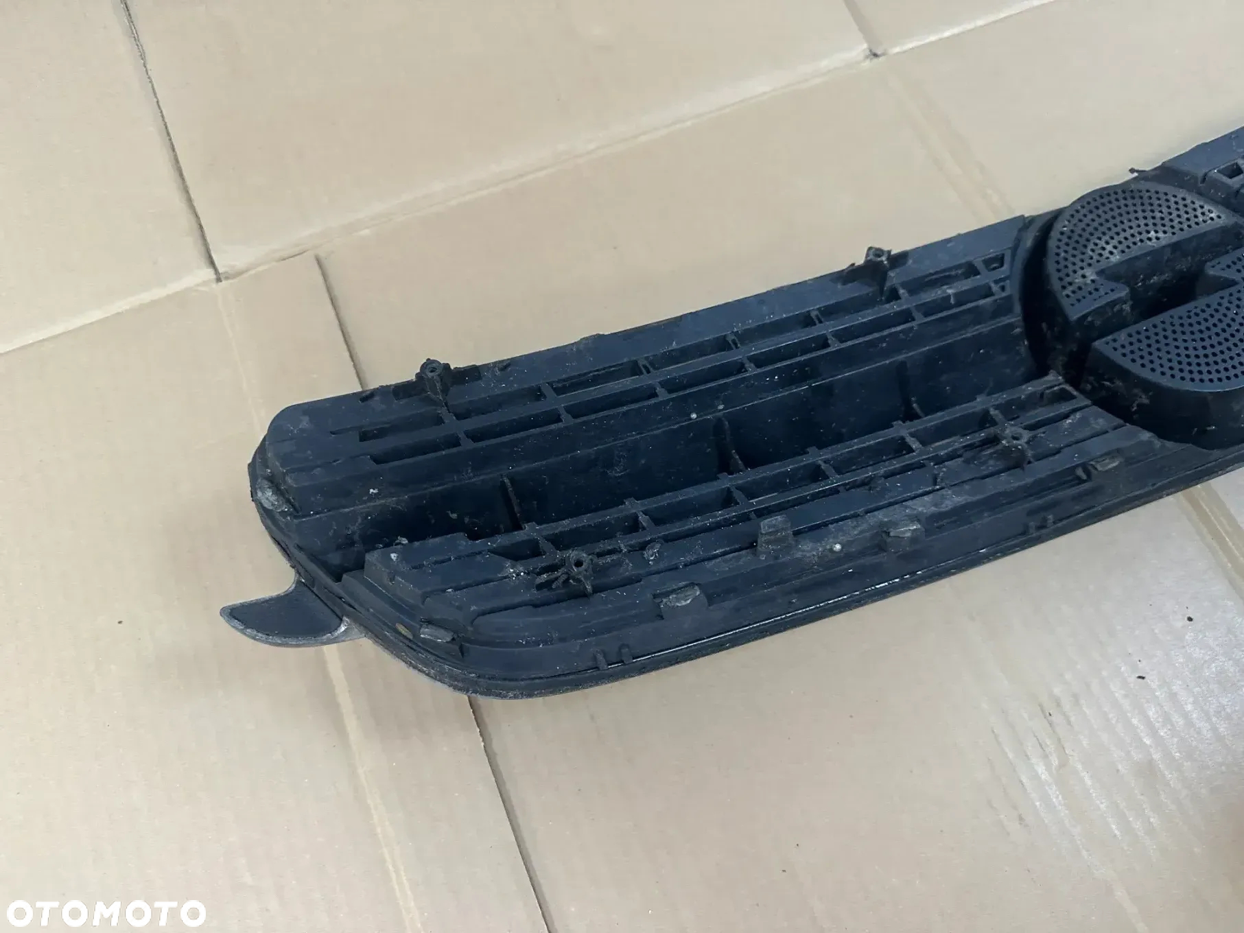 OPEL VECTRA C GRILL ATRAPA PRZEDNIA PRZÓD - 7