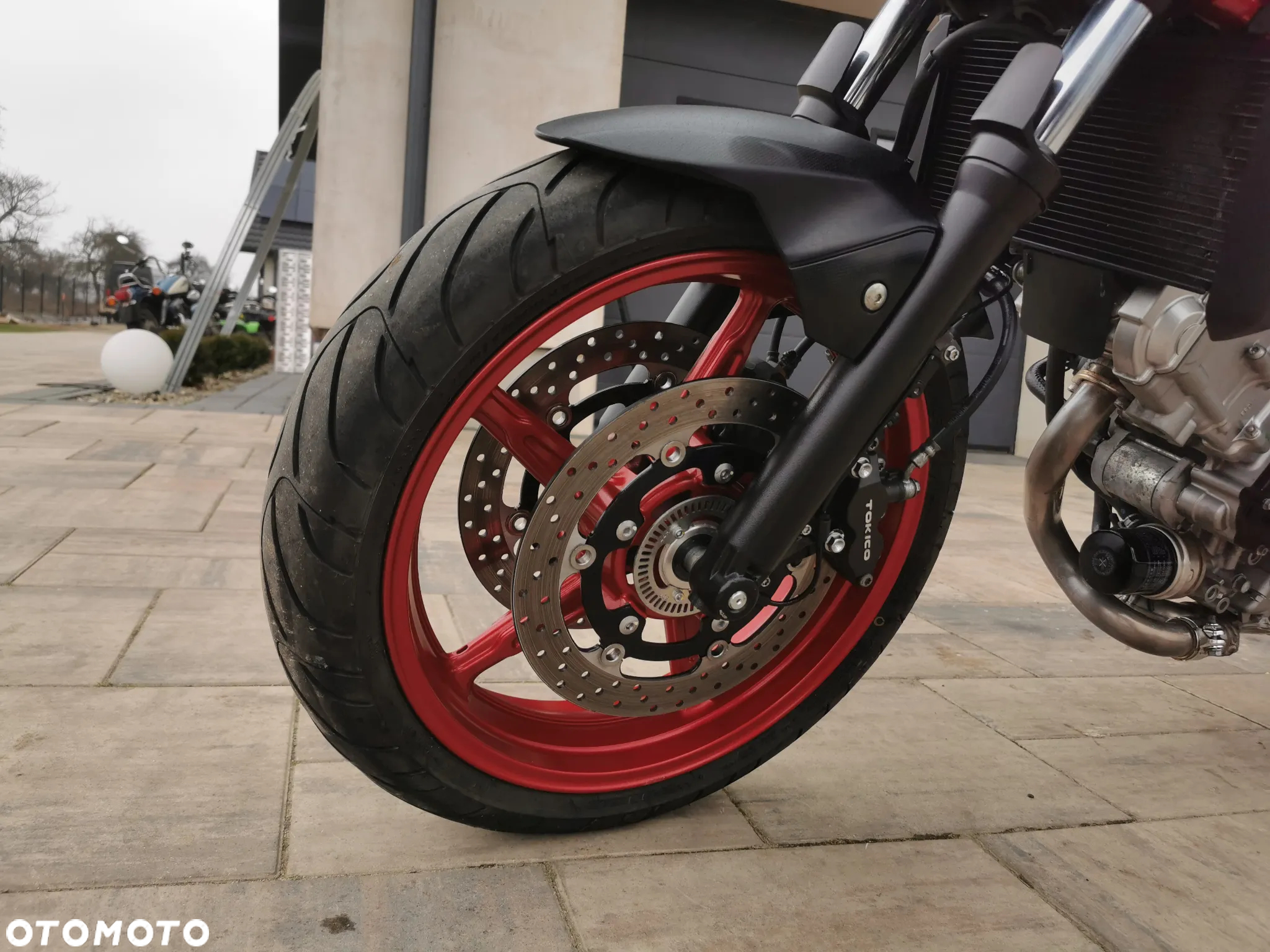 Suzuki SV - 12
