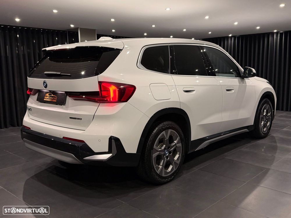 BMW iX1 eDrive20 xLine - 8