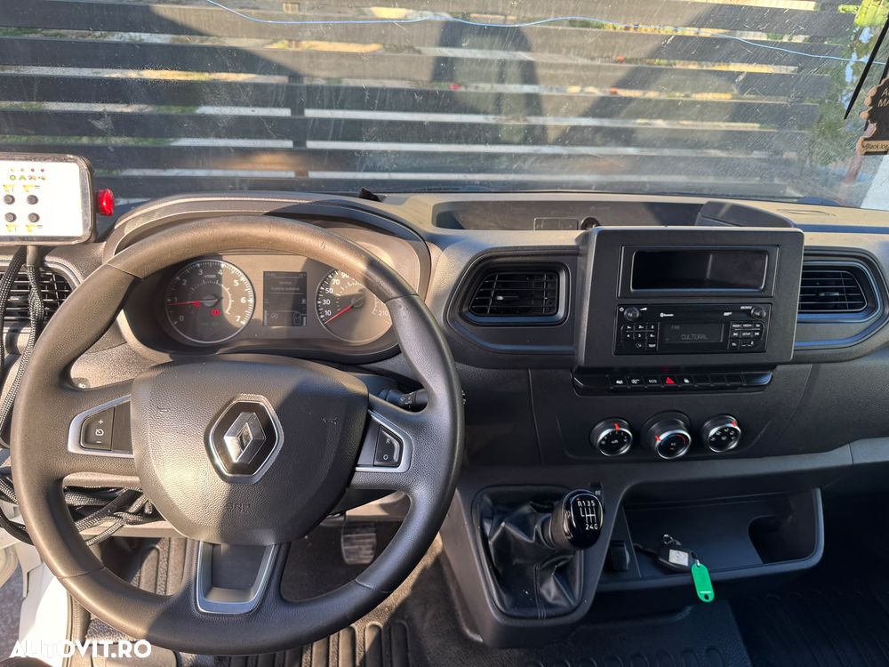 Renault Master - 30