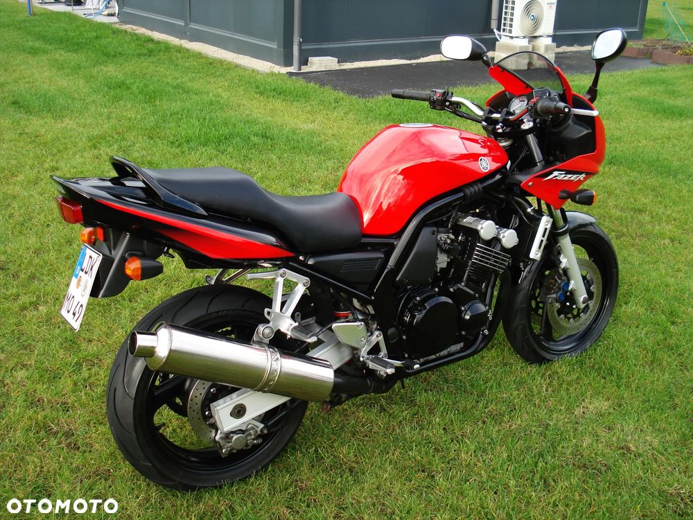 Yamaha FZS - 2