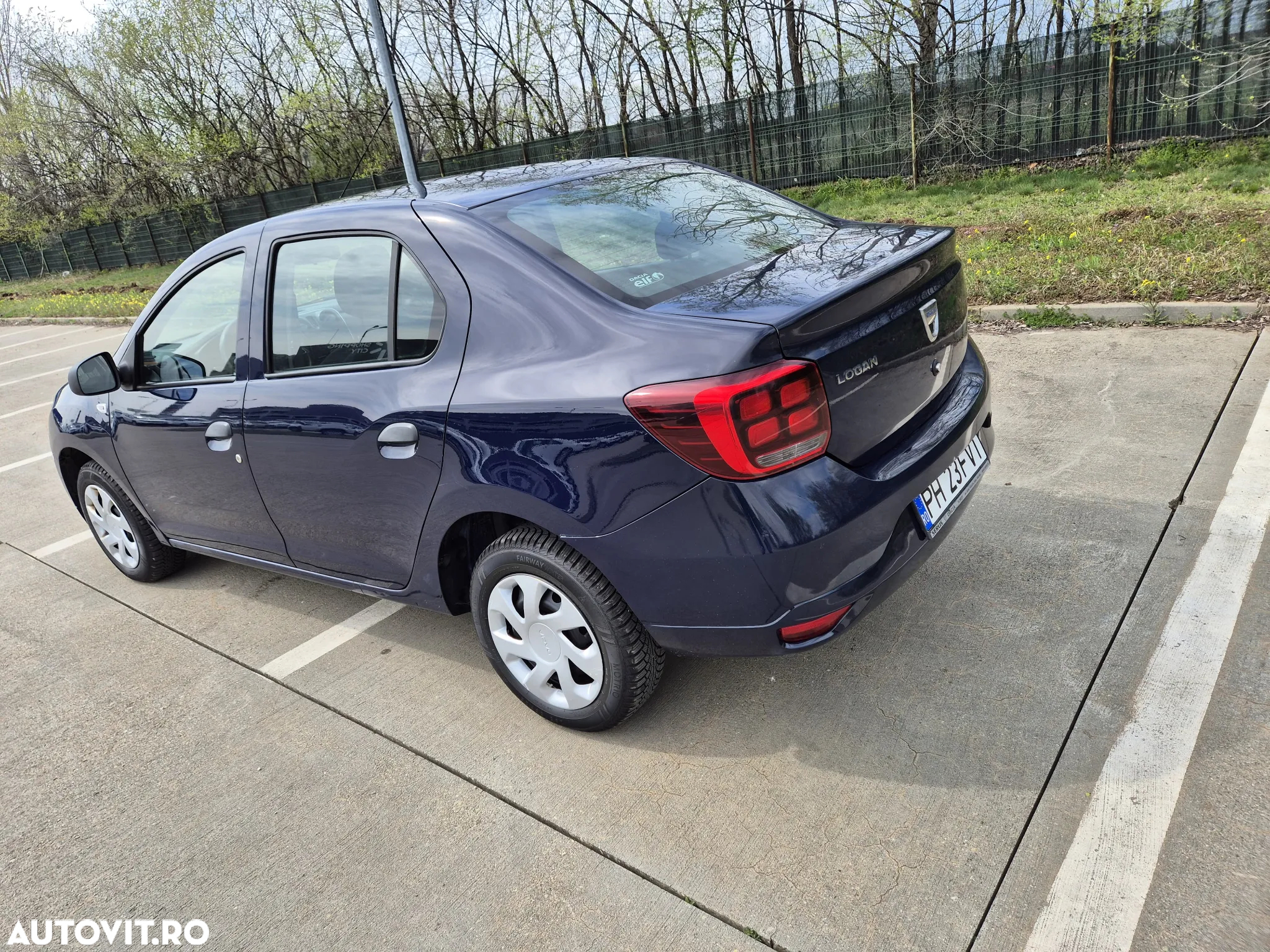 Dacia Logan 1.0 SCe Laureate - 11