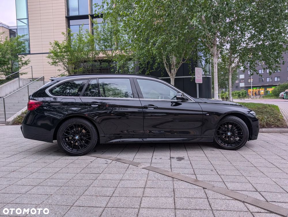 BMW Seria 3 320i xDrive M Sport Shadow sport - 10