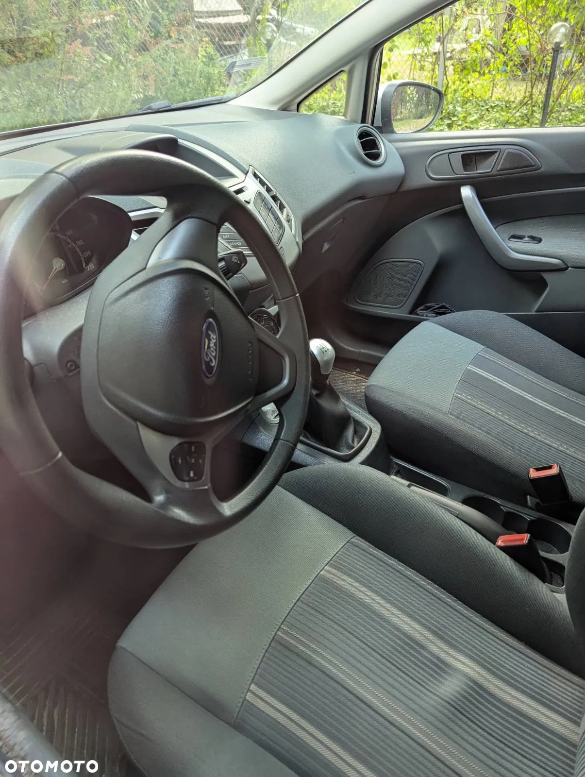 Ford Fiesta 1.25 Trend - 13