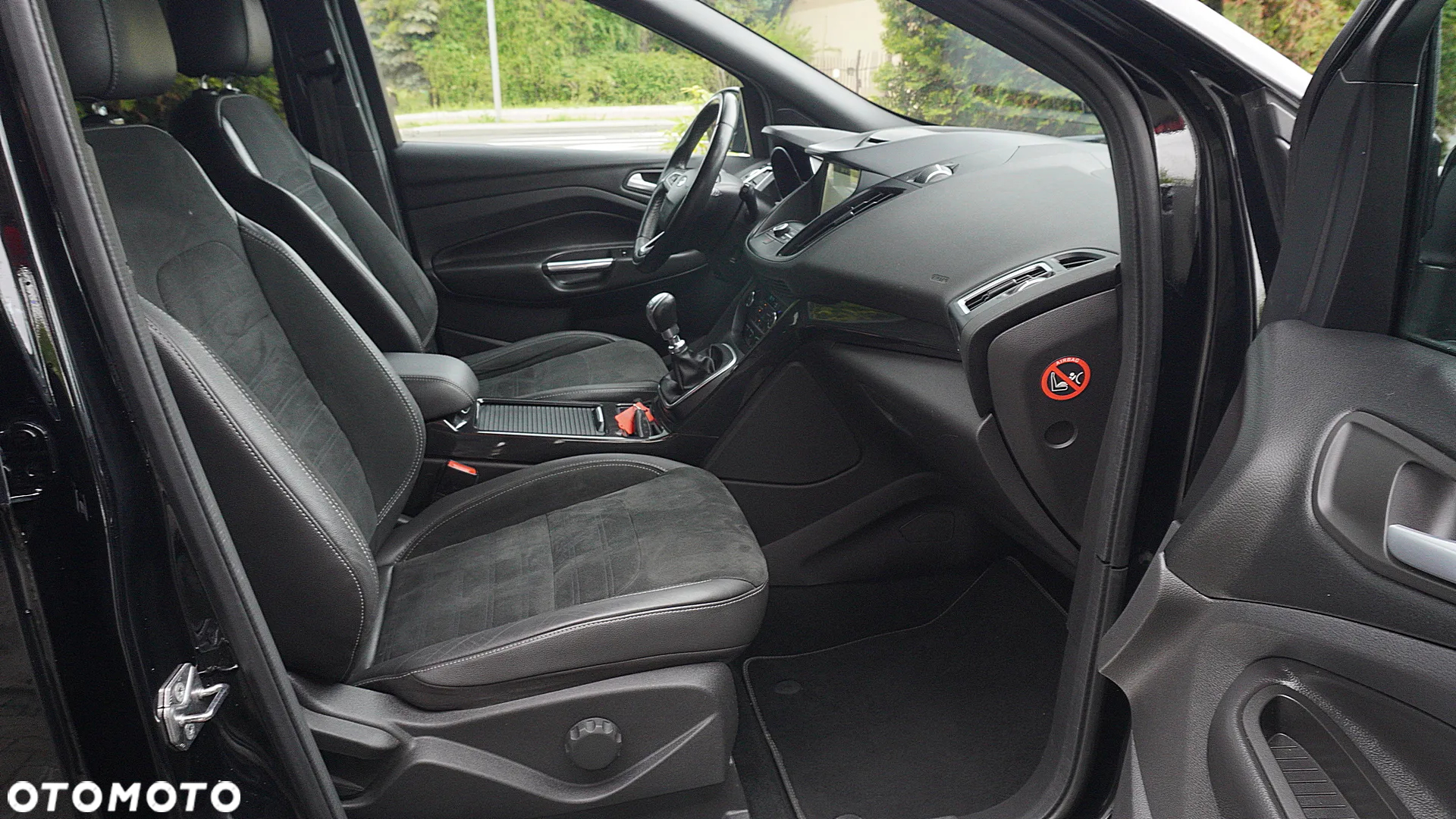 Ford Kuga 1.5 EcoBoost FWD ST-Line ASS - 32