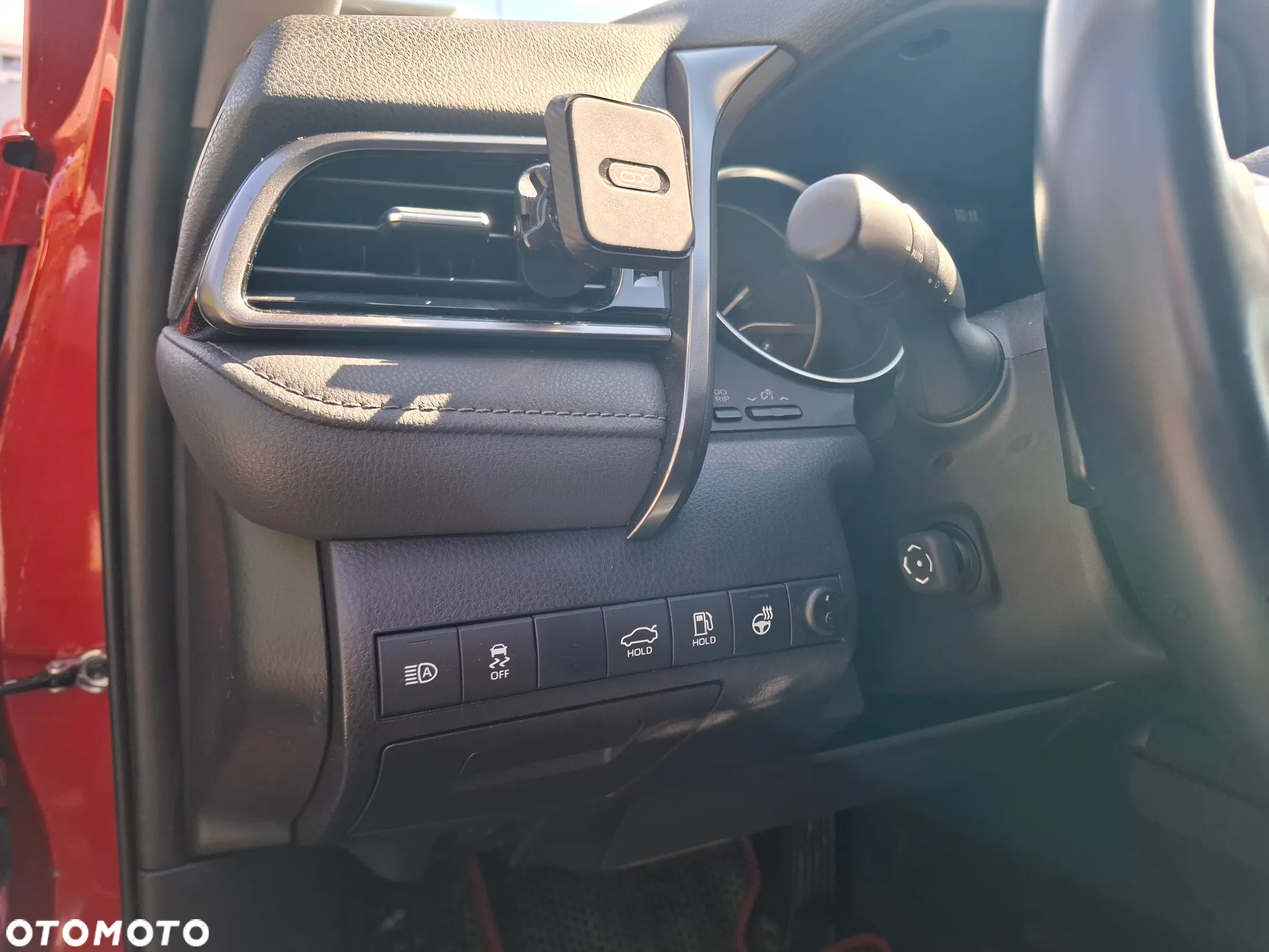 Toyota Camry ver-2-5-hybrid-executive-cvt - 10