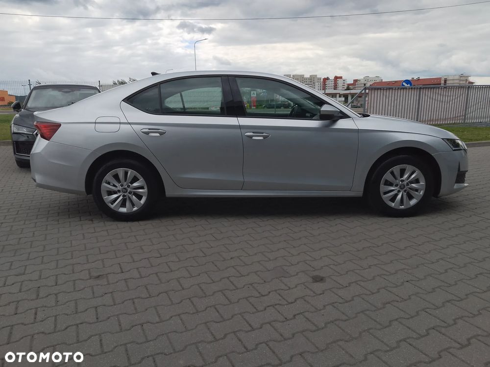 Skoda Octavia 1.5 TSI Essence - 4
