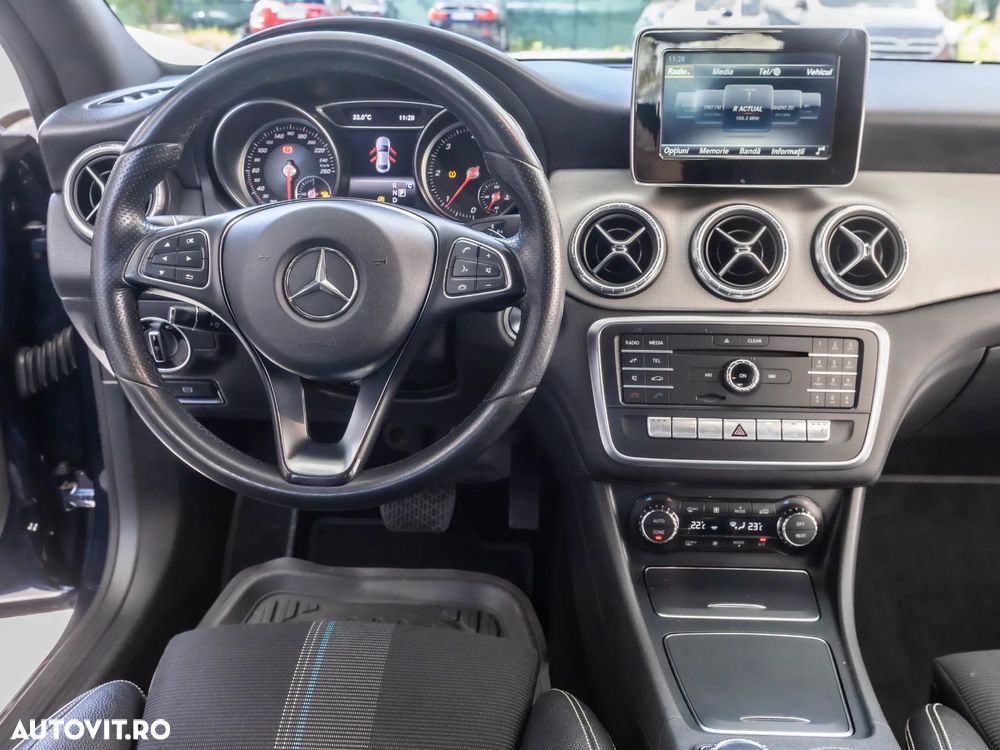Mercedes-Benz CLA 200 d 4MATIC Aut. - 16