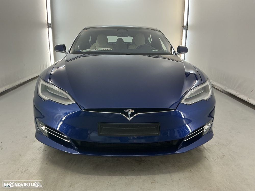 Tesla Model S - 1
