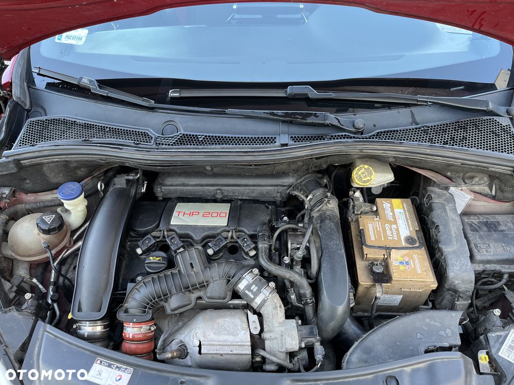 Peugeot 208 1.6 THP GTi - 21