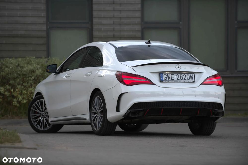 Mercedes-Benz CLA 250 4Matic 7G-DCT Peak Edition - 13