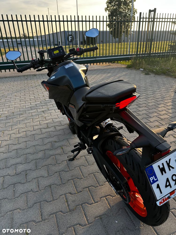 KTM Duke 125 - 10