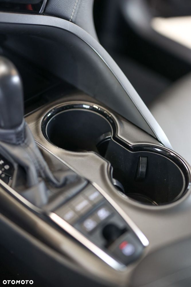 Toyota Camry 2.5 Hybrid Prestige CVT - 32
