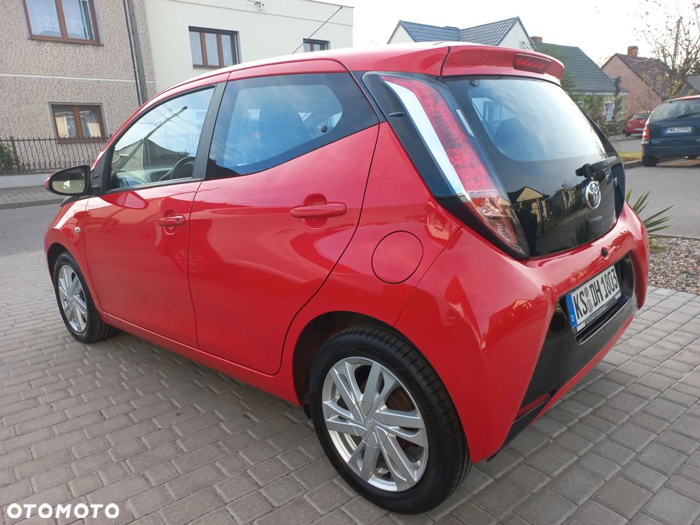 Toyota Aygo x-play - 14