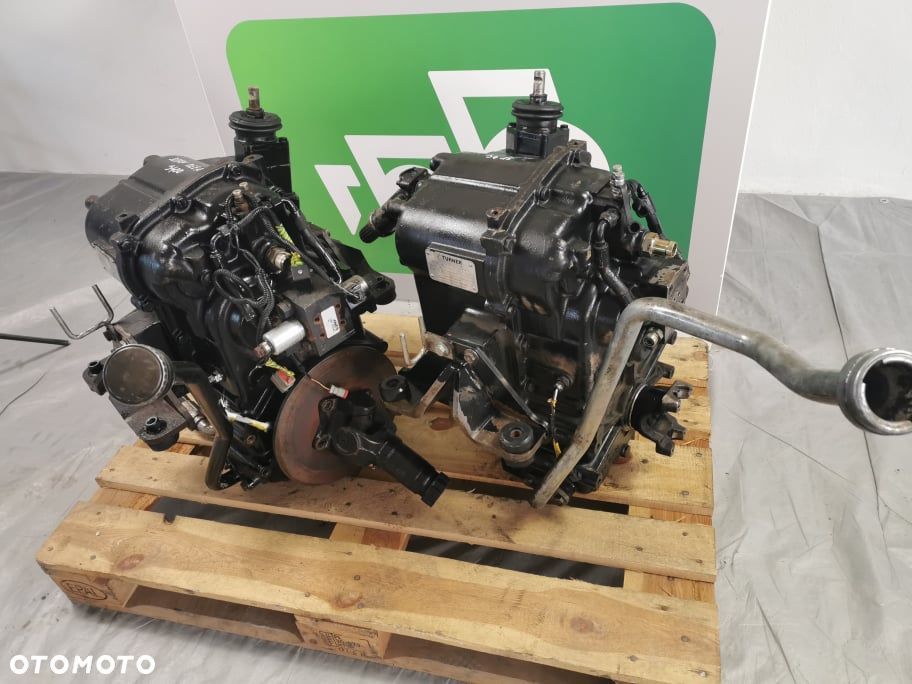 Przekładnia John Deere 3215 {Manual Turner COM-T4 2030} - 2