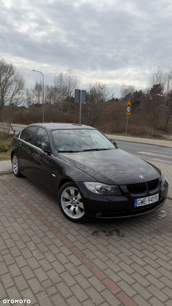 BMW Seria 3 325i - 3