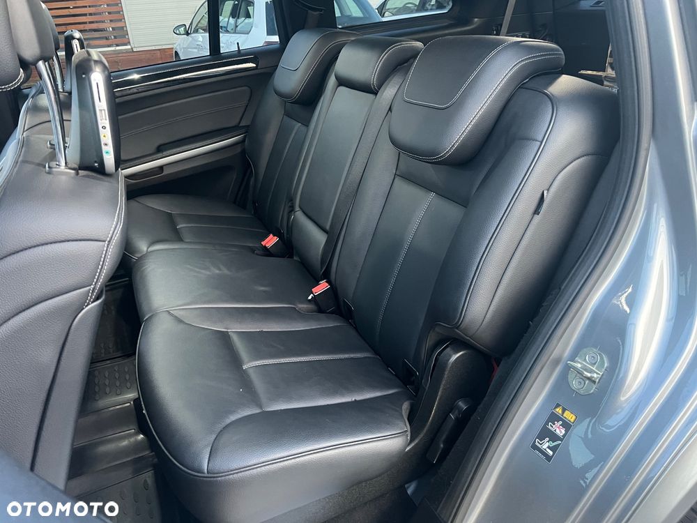Mercedes-Benz GL 350 BlueTEC 4-Matic - 38