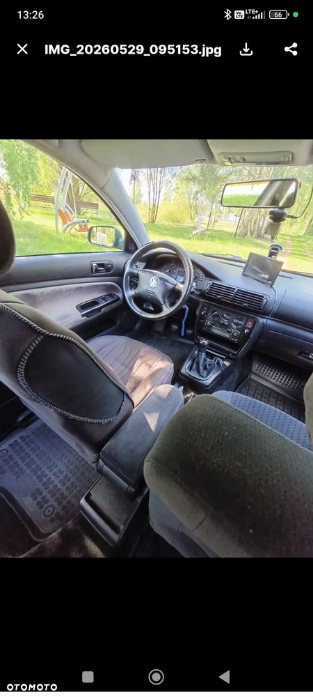 Volkswagen Passat 1.6 CL - 4