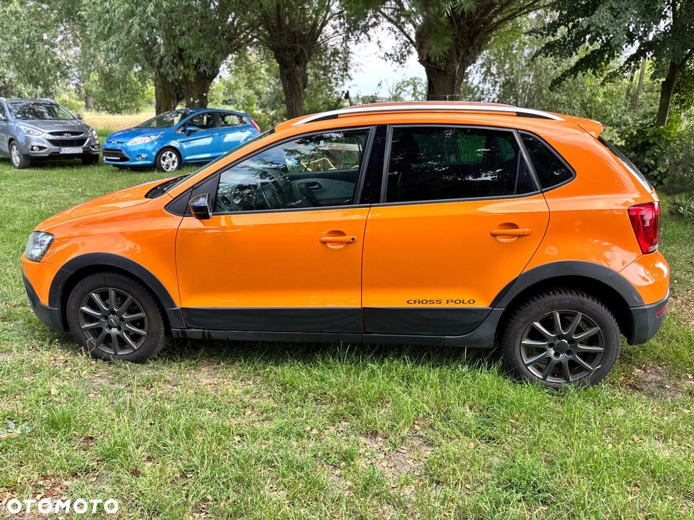 Volkswagen Polo 1.6 TDI Cross - 12