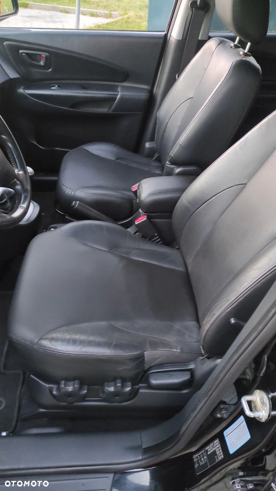 Hyundai Tucson 2.0 Comfort 2WD - 21