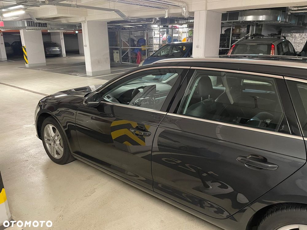 Audi A4 Avant 2.0 TDI ultra S tronic - 5