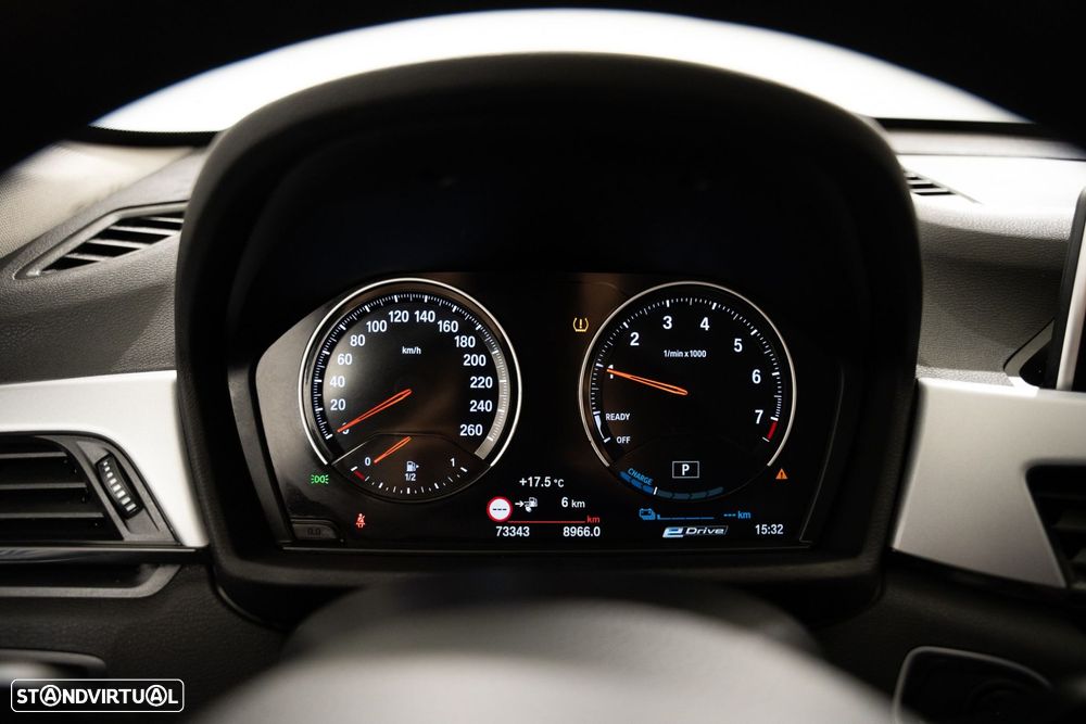 BMW X1 25 e xDrive Corporate Edition - 25