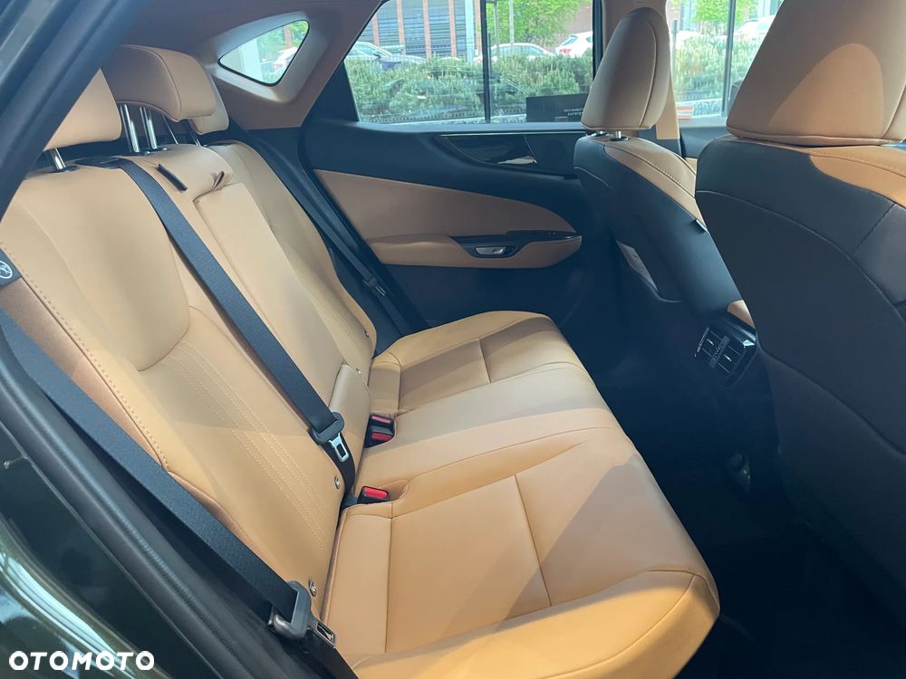 Lexus NX 350h Prestige AWD - 8