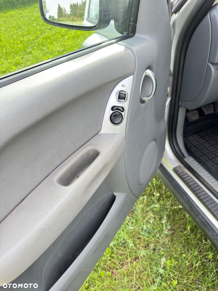Jeep Cherokee 2.8 CRD Limited - 21