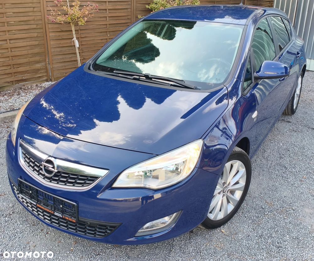 Opel Astra 1.4 150 Jahre - 6