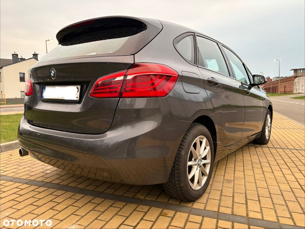 BMW Seria 2 216d - 7