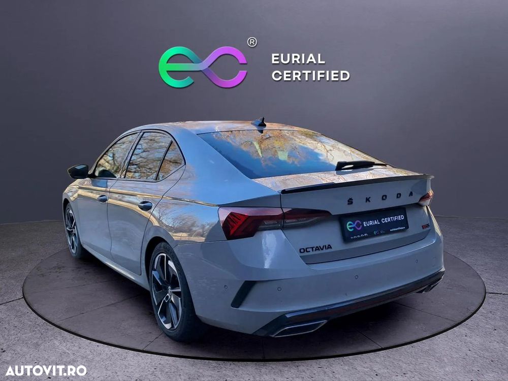 Skoda Octavia 2.0 245 TSI DSG RS - 4