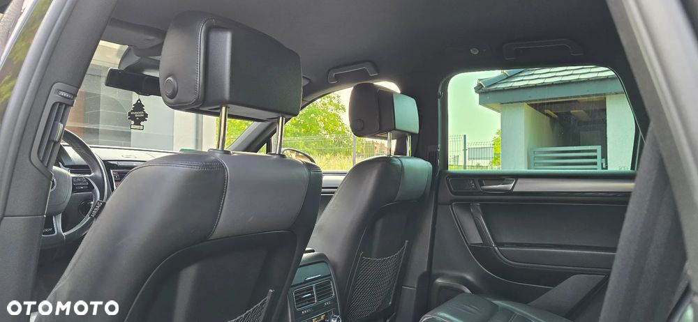 Volkswagen Touareg 3.0 V6 TDI BMT R-Style - 18