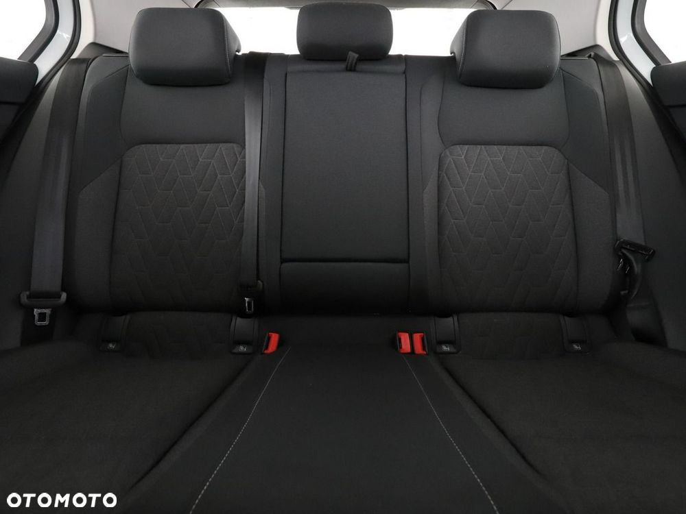 Volkswagen Golf 1.5 TSI Life - 19