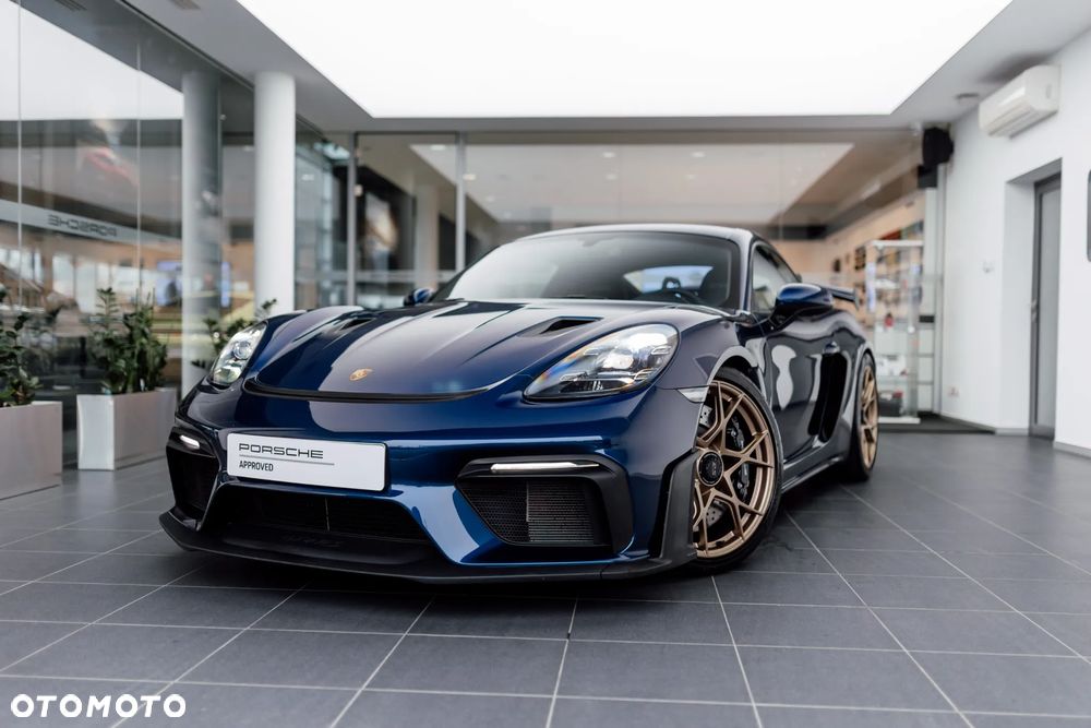 Porsche 718 Cayman - 3