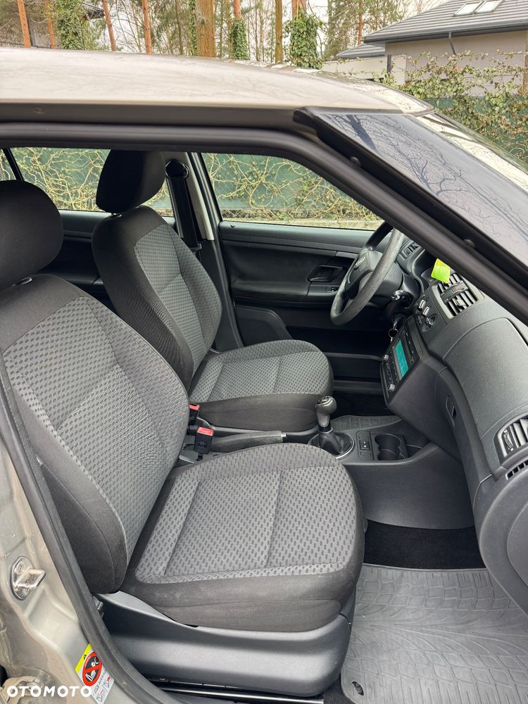 Skoda Fabia - 10