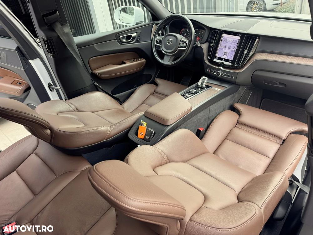 Volvo XC 60 B4 MHEV AT8 AWD Inscription - 34