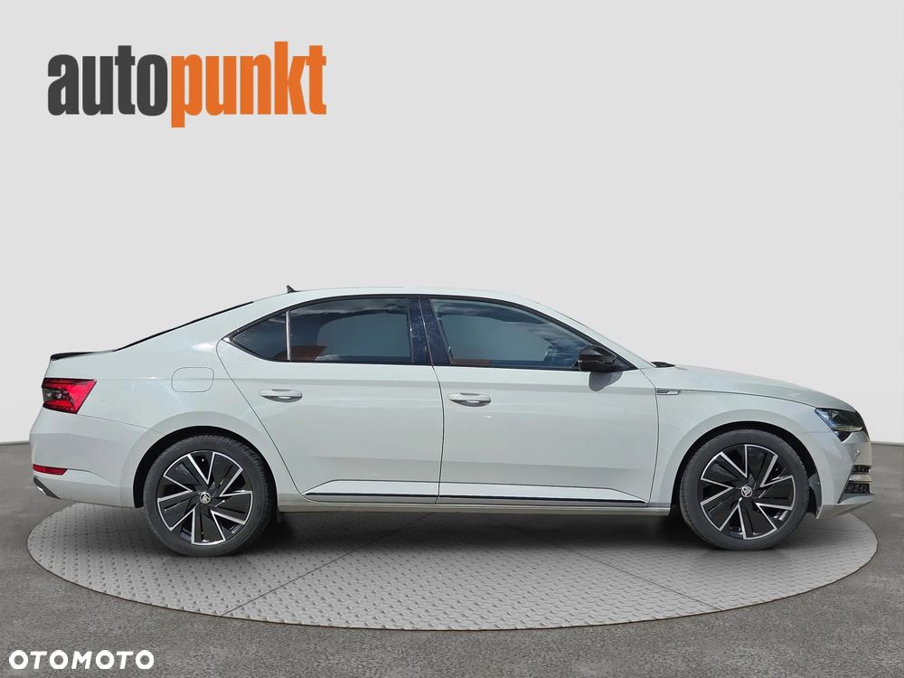 Skoda Superb 1.5 TSI Sportline - 9