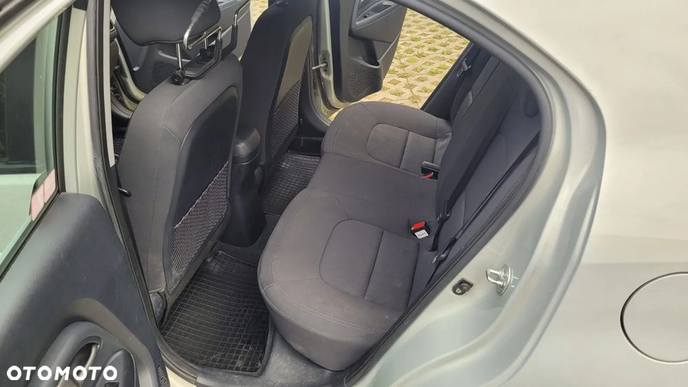 Kia Rio 1.4 XL - 17