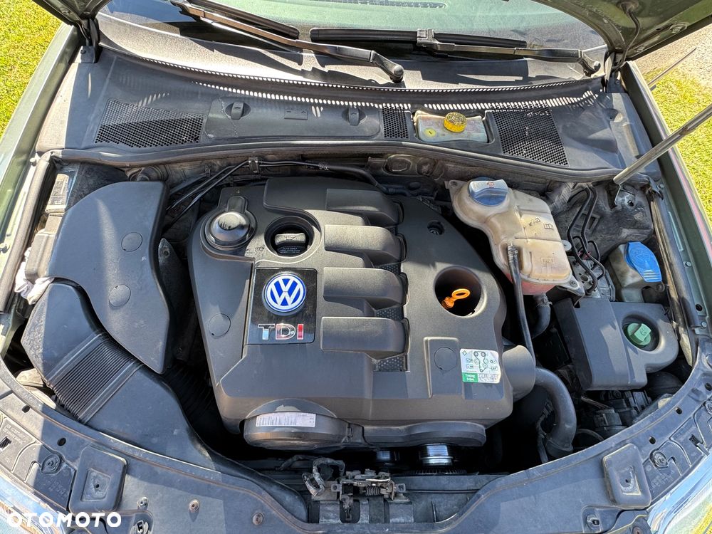 Volkswagen Passat 1.9 TDI Comfortline - 13