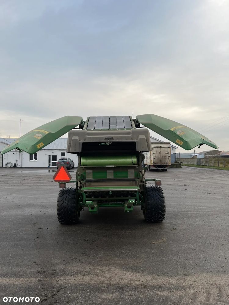 John Deere V451M - 3