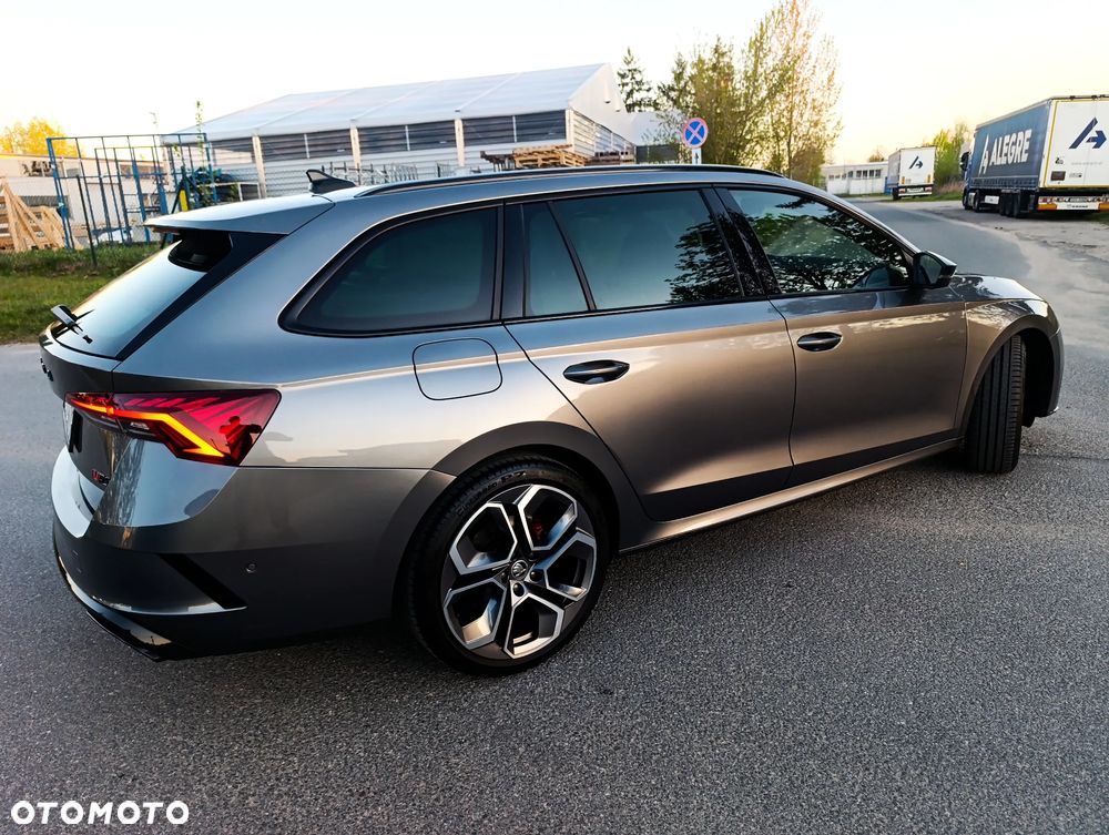 Skoda Octavia 2.0 TDI DSG 4x4 RS - 8