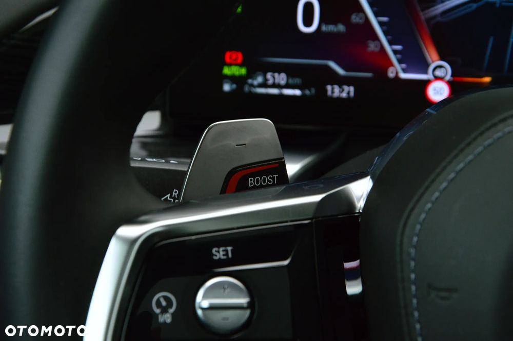 BMW Seria 7 750e PHEV xDrive M Sport sport - 28