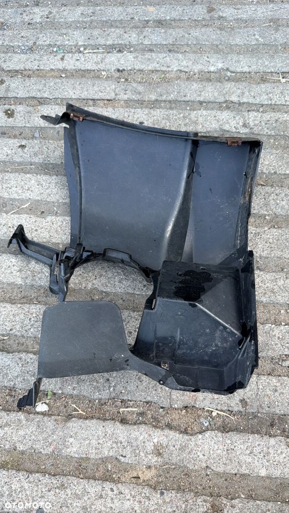 ŚLIZG MOCOWANIE KOSZ HALOGENU PRAWY PRZÓD BMW 3 F30 F31 7266198 - 2