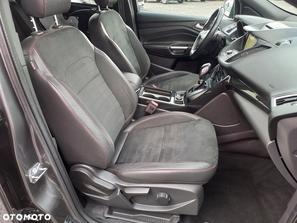 Ford Kuga 2.0 TDCi 4x4 ST-Line - 18