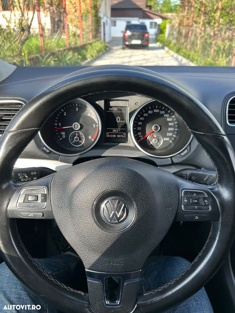 Volkswagen Golf 1.6 TDI DPF MATCH - 11