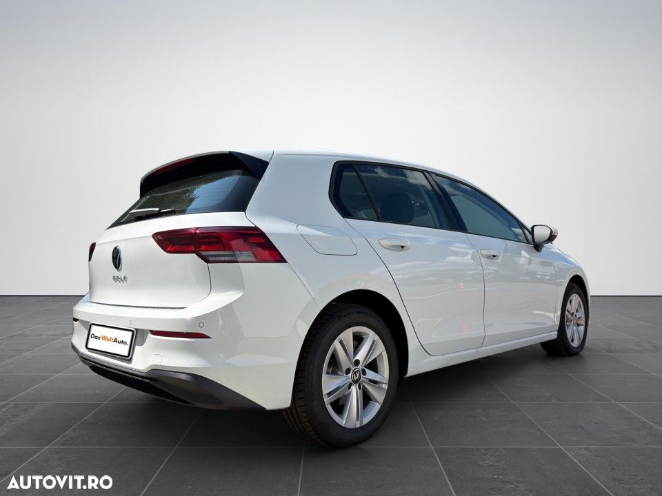 Volkswagen Golf - 10