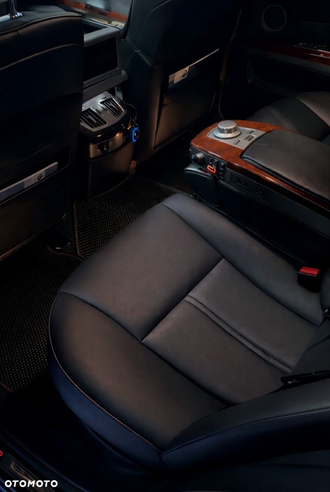 BMW Seria 7 760i L - 3