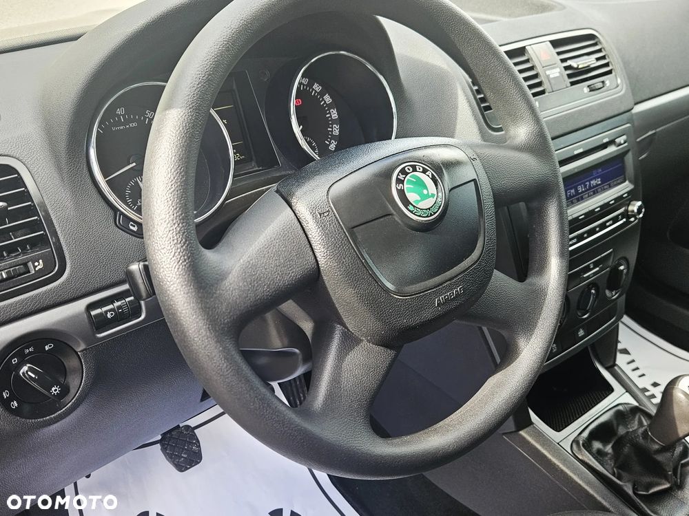 Skoda Yeti 1.8 TSI 4x4 Active PLUS EDITION - 36