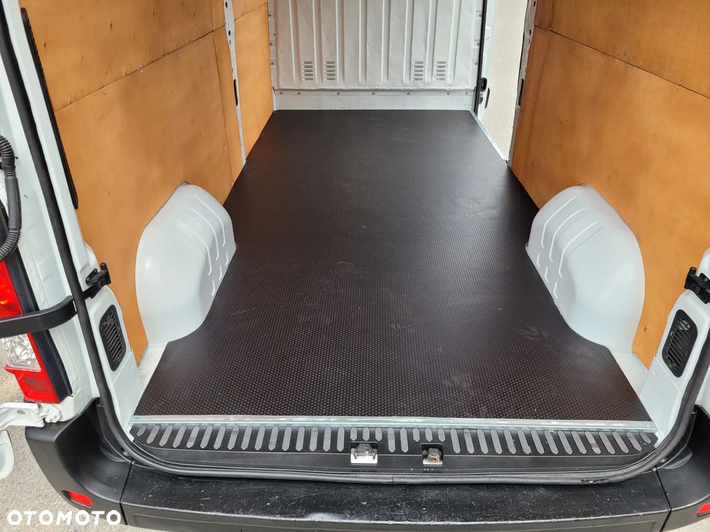 Renault Master - 18